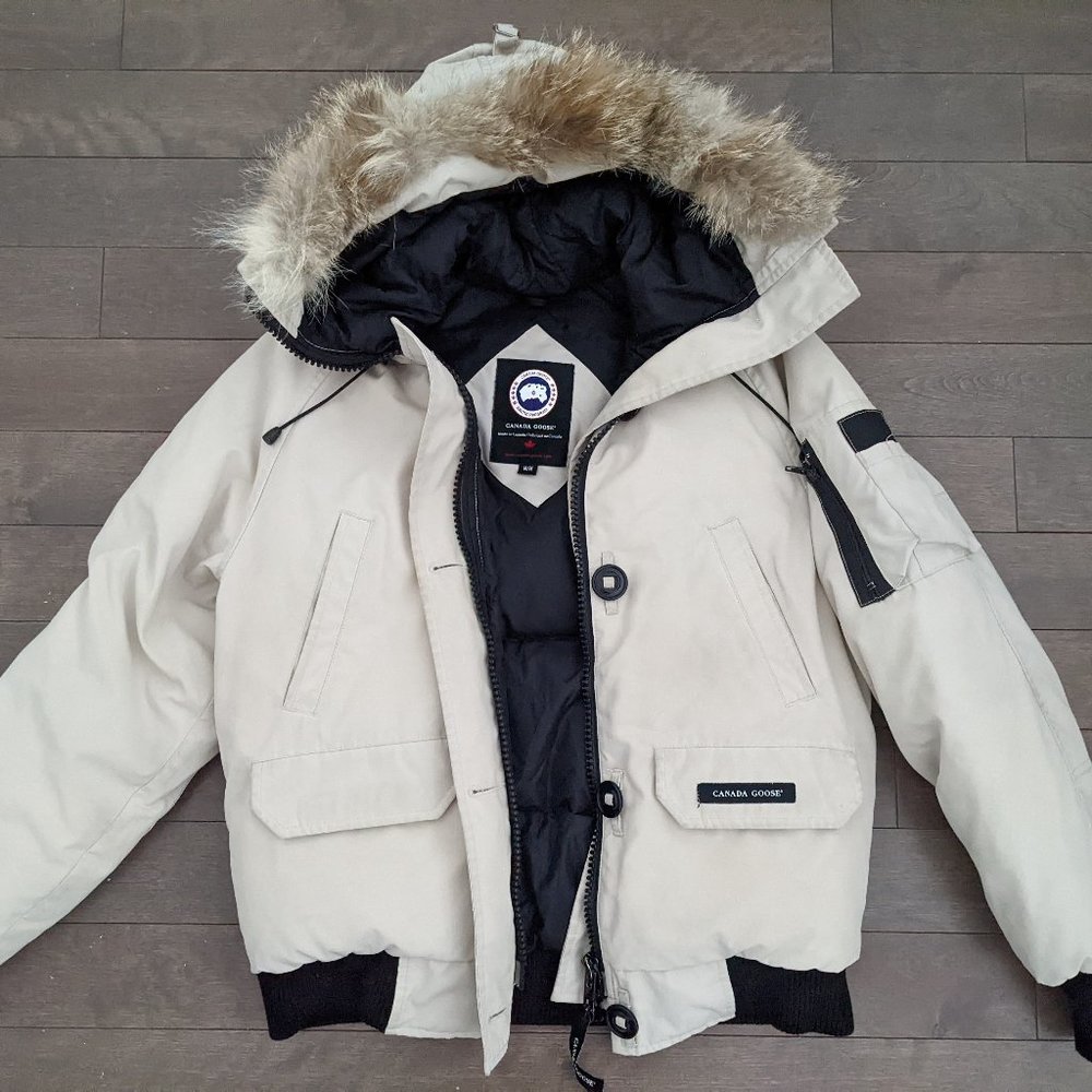 Canada Goose Tan Colour Chilliwack Bomber Winter Coat